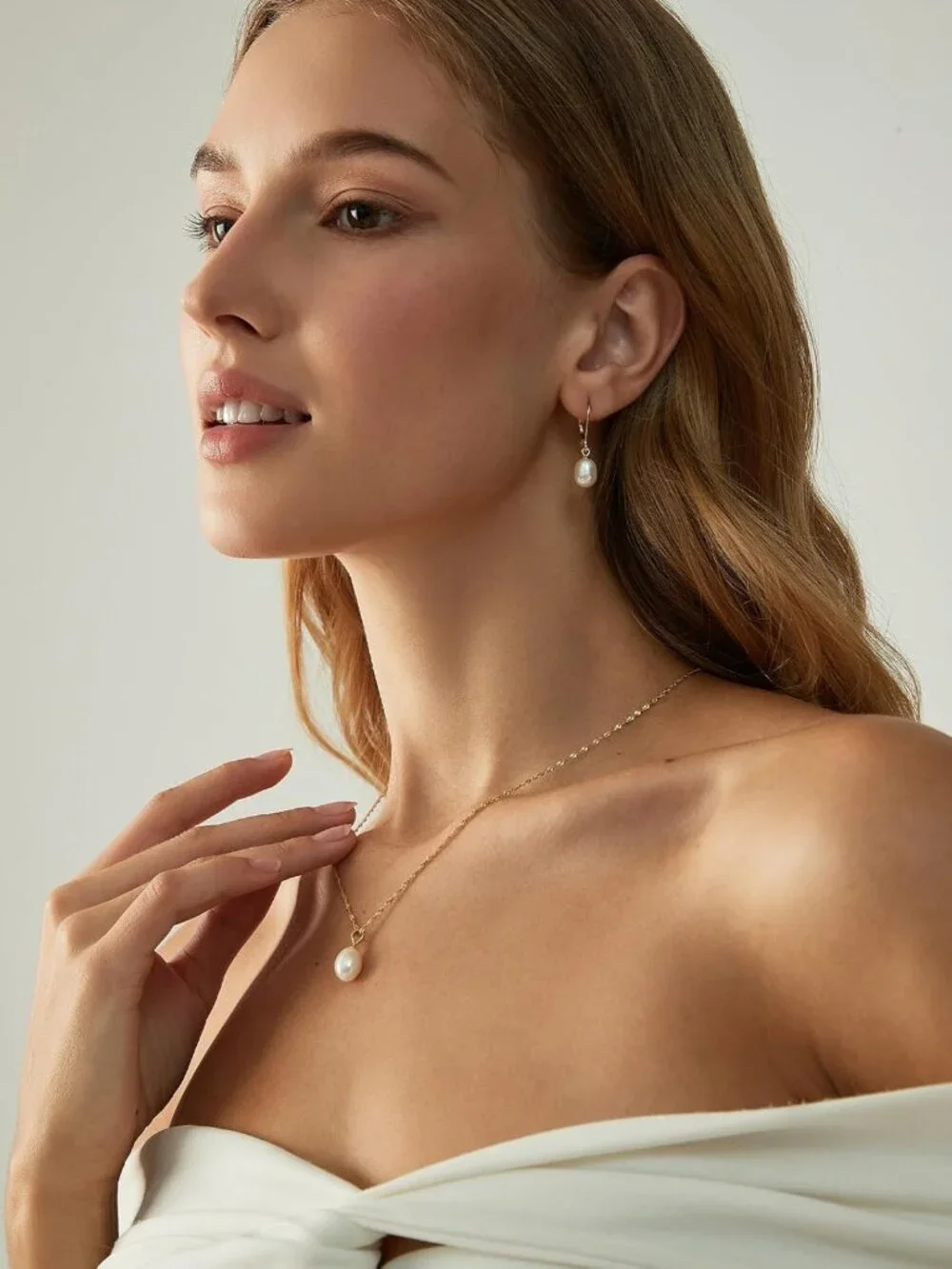 Trendy Dainty Pearl Necklace for Women - 925 Sterling Silver Freshwater Pendant